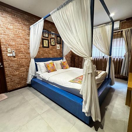 Baan Sansuk Pranburi - Beach Front & Pool Villa Екстер'єр фото